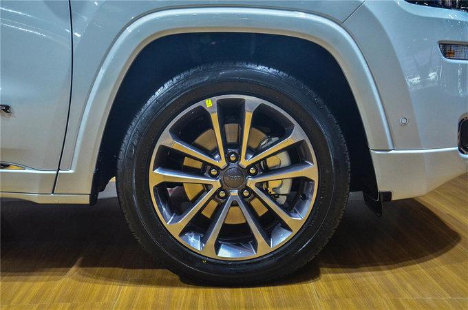 jeep大指挥官轮胎用倍耐力怎么样?jeep大指挥官故障率高吗-图2 jeep大指挥官轮胎用倍耐力怎么样?jeep大指挥官故障率高吗-图2