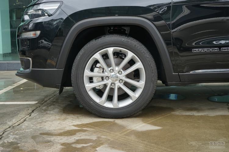 jeep大指挥官轮胎用倍耐力怎么样?jeep大指挥官故障率高吗-图3 jeep大指挥官轮胎用倍耐力怎么样?jeep大指挥官故障率高吗-图3