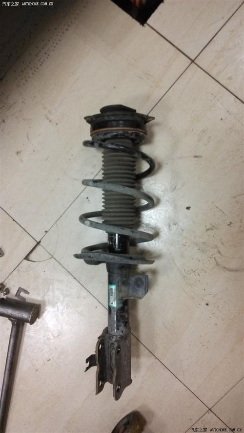 减震器顶部压力轴承坏了还能开吗？汽车减震器压力轴承故障-图4
