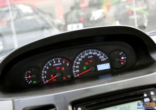 吉利金刚汽车仪表盘闪烁怎么回事?14款吉利金刚排放故障灯-图4 吉利金刚汽车仪表盘闪烁怎么回事?14款吉利金刚排放故障灯-图4