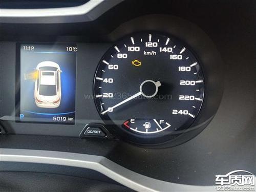 吉利帝豪怎么有个灯一直亮着?吉利帝豪故障灯一直闪-图3 吉利帝豪怎么有个灯一直亮着?吉利帝豪故障灯一直闪-图3