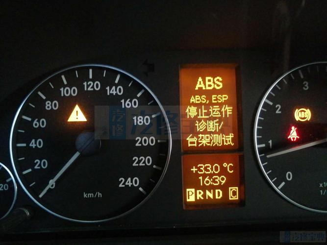 奔驰右前轮abs传感器存在功能故障?奔驰c200abs故障诊断-图4 奔驰右前轮abs传感器存在功能故障?奔驰c200abs故障诊断-图4
