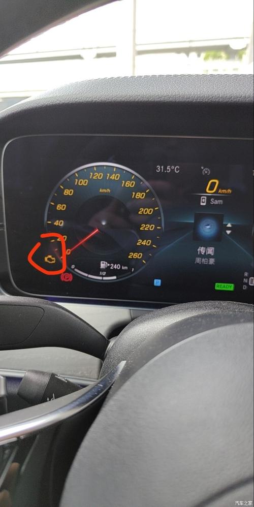奔驰灯光正常但显示故障提示？奔驰车无缘无故报警 没有故障灯-图2