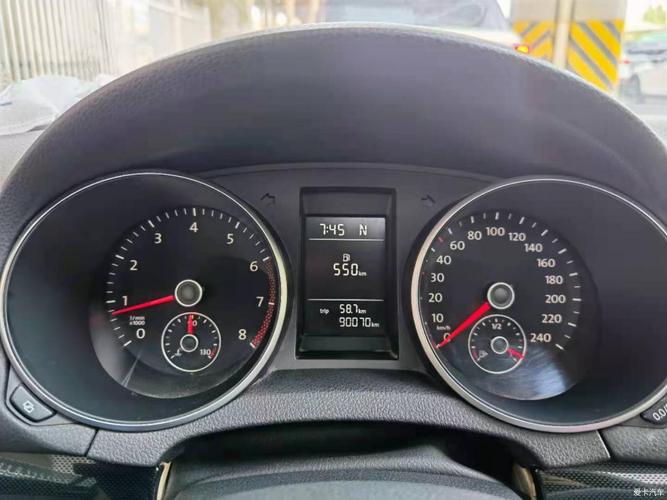 高尔夫6行车电脑怎么打开?高尔夫5053电话故障码-图3 高尔夫6行车电脑怎么打开?高尔夫5053电话故障码-图3