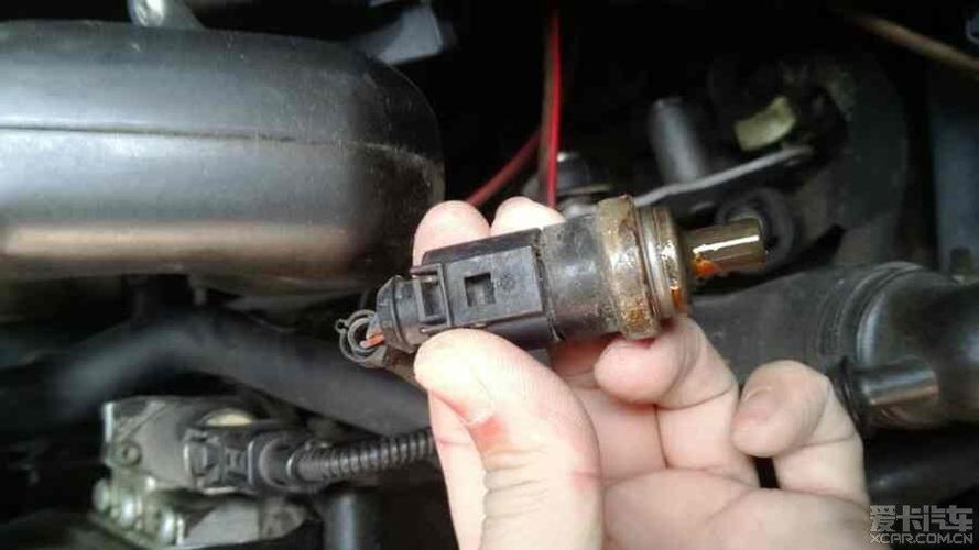 汽车水温感应器坏了会出现什么故障?轿车传感器故障-图4 汽车水温感应器坏了会出现什么故障?轿车传感器故障-图4