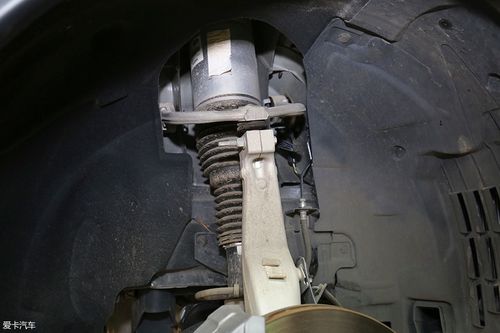路虎揽胜空气悬挂气泵为什么坏?路虎揽胜空气悬挂故障维修-图3 路虎揽胜空气悬挂气泵为什么坏?路虎揽胜空气悬挂故障维修-图3