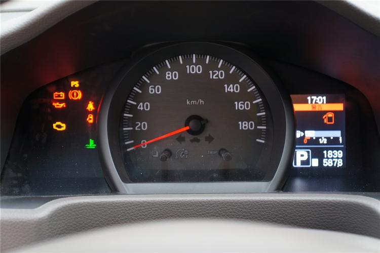 nv200左右刹车灯故障?nv200故障排名-图3 nv200左右刹车灯故障?nv200故障排名-图3