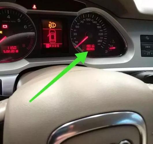 奥迪a6l报水箱系统故障是什么原因?奥迪A6L2 4烧防冻液故障-图3 奥迪a6l报水箱系统故障是什么原因?奥迪A6L2 4烧防冻液故障-图3