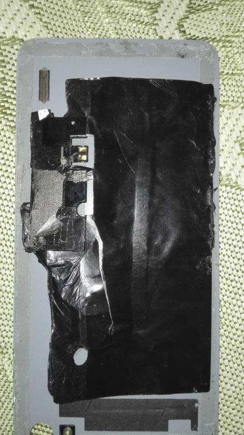 奥迪a6l手刹故障码02443怎么解决?A6L故障码02443怎么修-图2 奥迪a6l手刹故障码02443怎么解决?A6L故障码02443怎么修-图2