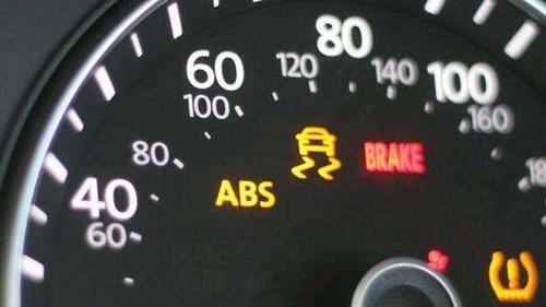 汽车为什么ABS刹不了车?abs故障 刹车踩不动-图3 汽车为什么ABS刹不了车?abs故障 刹车踩不动-图3