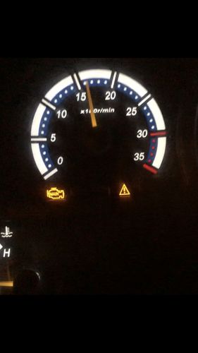 货车像太阳标志的是什么故障？大卡车故障灯图-图2