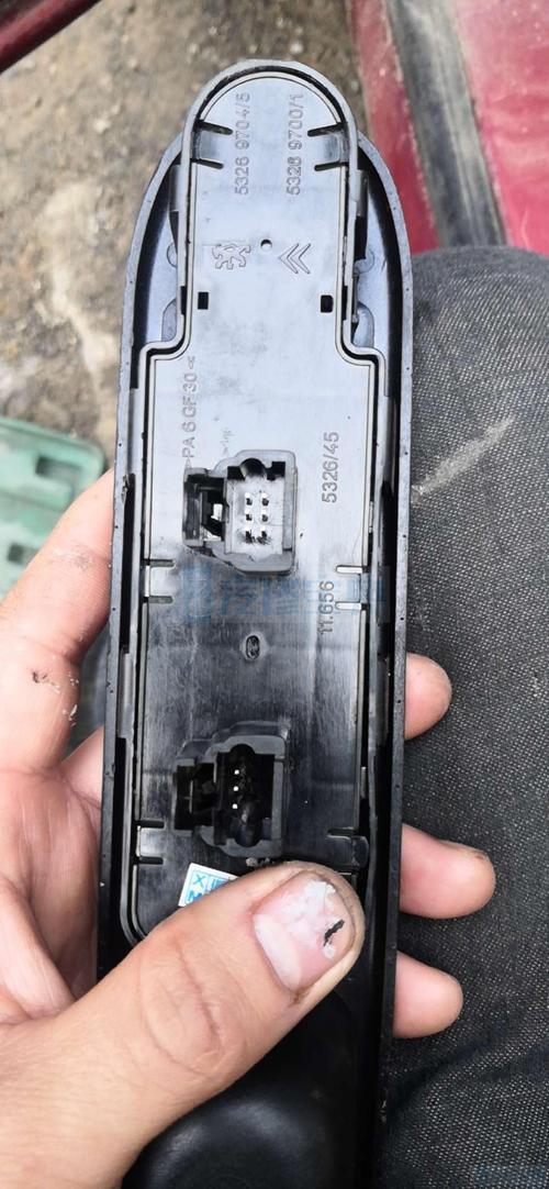 标致308cc玻璃升降器没反应？标致308升降器故障-图2