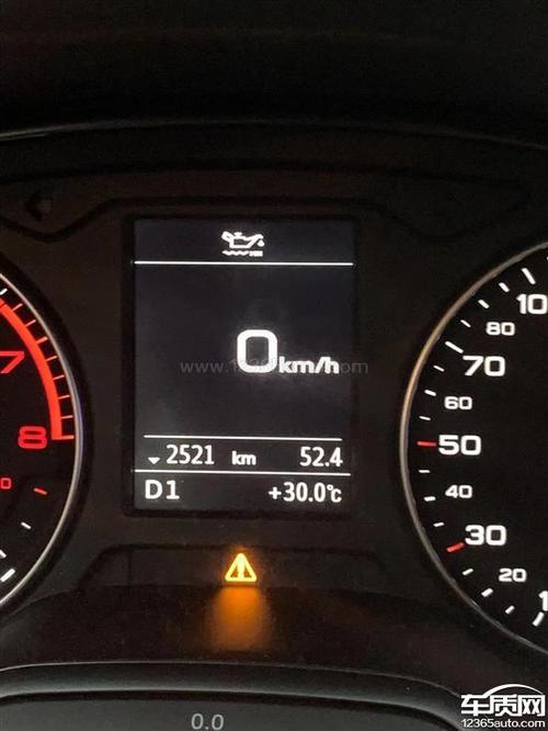 车子没机油了冒烟怎么办?奥迪a3发动机故障灯常亮车回冒烟-图2 车子没机油了冒烟怎么办?奥迪a3发动机故障灯常亮车回冒烟-图2