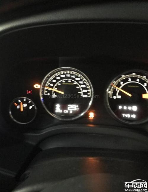 jeep指南者防冻液冷却液添加标准?丰田吉普防冻液故障灯-图2 jeep指南者防冻液冷却液添加标准?丰田吉普防冻液故障灯-图2