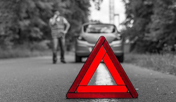 白天或夜间在公路上发生故障时,设警告标志为车后50~100米处是什么意思?故障标志放置地点-图3 白天或夜间在公路上发生故障时,设警告标志为车后50~100米处是什么意思?故障标志放置地点-图3