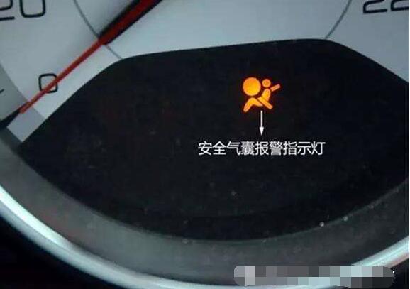 驾驶员安全气囊对地短路是什么问题？严重安全性故障-图2