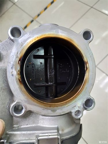 节气门位置传感器坏了有什么现象?节气门损坏会出现什么故障现象-图4 节气门位置传感器坏了有什么现象?节气门损坏会出现什么故障现象-图4