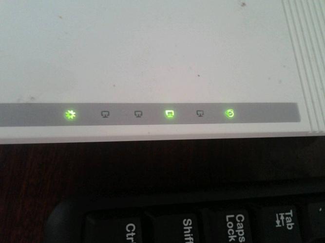 wifi故障灯亮了怎么回事(故障指示亮了怎么回事)-图1 wifi故障灯亮了怎么回事(故障指示亮了怎么回事)-图1