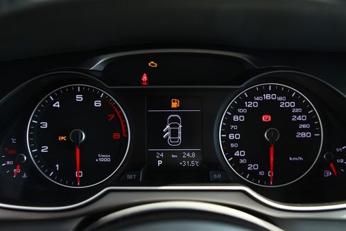 奥迪a4l仪表显示钥匙标志怎么回事?(奥迪a4l车辆故障灯电池钥匙)-图4 奥迪a4l仪表显示钥匙标志怎么回事?(奥迪a4l车辆故障灯电池钥匙)-图4