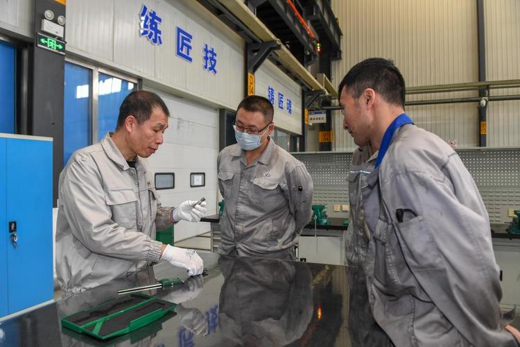 我想进十堰25厂东风模具厂工作好进吗?有机会吗?(东风25厂在哪)-图3 我想进十堰25厂东风模具厂工作好进吗?有机会吗?(东风25厂在哪)-图3