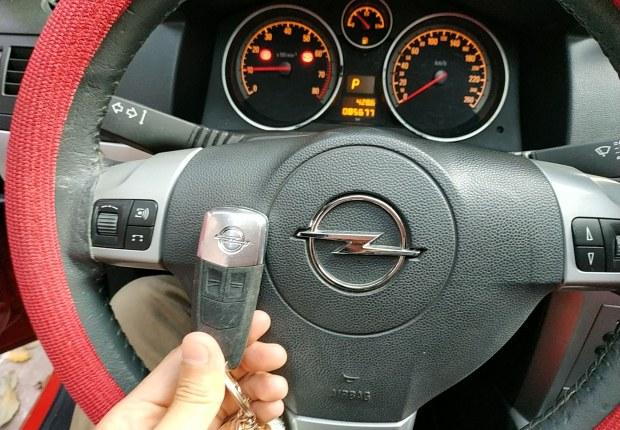 欧宝汽车时间调整?(欧宝雅特智能钥匙不能启动故障)-图2 欧宝汽车时间调整?(欧宝雅特智能钥匙不能启动故障)-图2