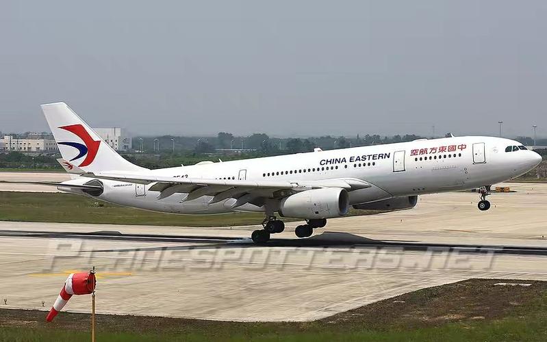 a330飞机属于什么级别?(东风330后尾翼)-图4 a330飞机属于什么级别?(东风330后尾翼)-图4