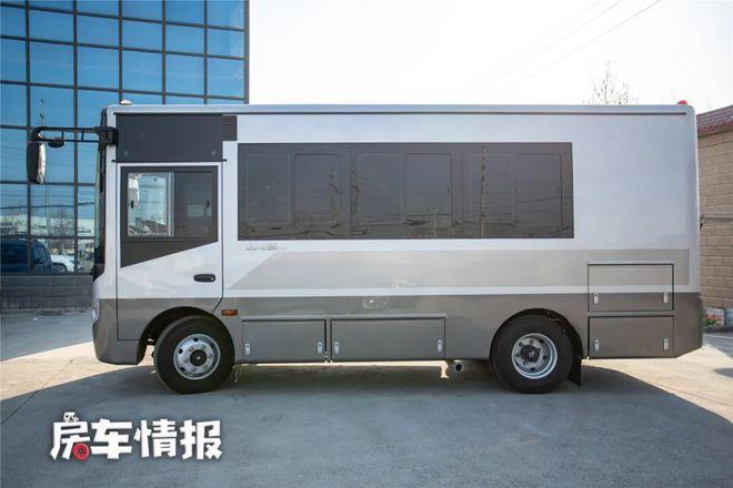 中巴房车哪个品牌最好?(东风超龙中巴)-图4 中巴房车哪个品牌最好?(东风超龙中巴)-图4