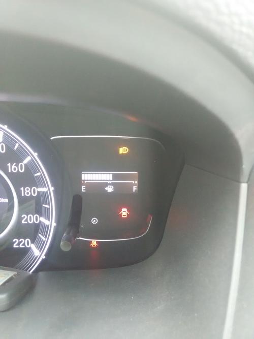 奥德赛黄色故障灯报警?(奥德赛时间错了报什么故障)-图4 奥德赛黄色故障灯报警?(奥德赛时间错了报什么故障)-图4